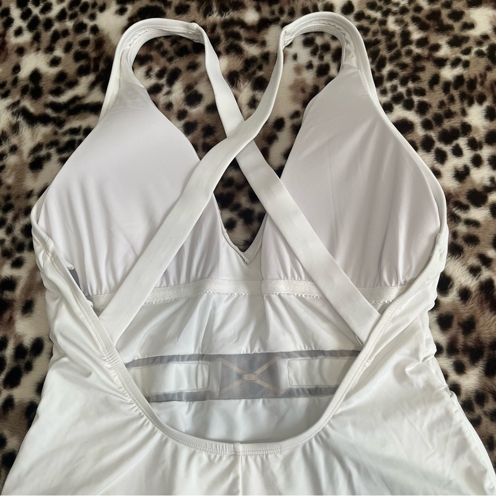 La Blanca US size 16 women’s white cross back one piece swimsuit - Picture 4 of 9
